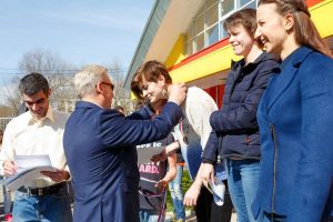 СОРЕВНОВАНИЯ КЛУБА В БАССЕЙНЕ НА ВОДНОМ СТАДИОНЕ - Европейский клуб по обучению плаванию «Мэвис»
