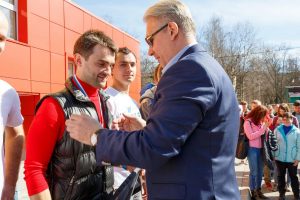 СОРЕВНОВАНИЯ КЛУБА В БАССЕЙНЕ НА ВОДНОМ СТАДИОНЕ - Европейский клуб по обучению плаванию «Мэвис»